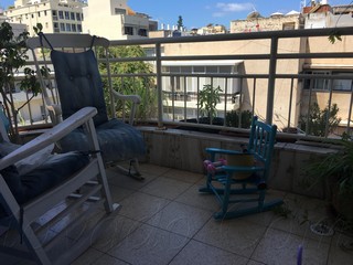 FOR RENT  -bright spacious apartment + balcony.